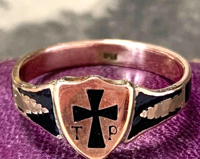 Antique Gothic gold ring. Victorian 9ct Rose gold and black enamel Ring size Q size 8 US. Antique Signet ring 2.3 grams