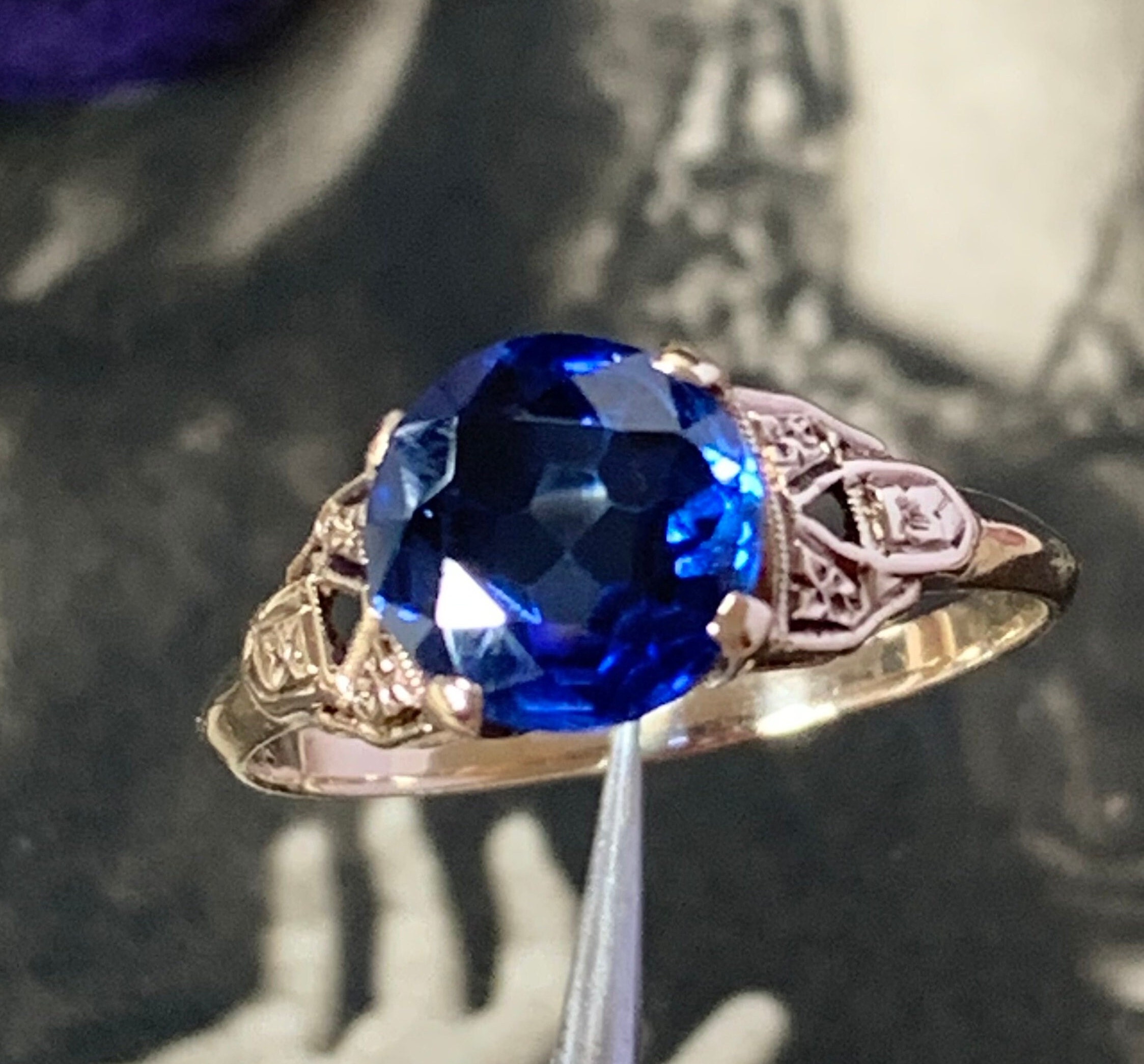 Art Deco Era Mesmerising Sapphire Ring. Set in Yellow Gold This Is A Embodiment Of Vintage Charm & Elegance