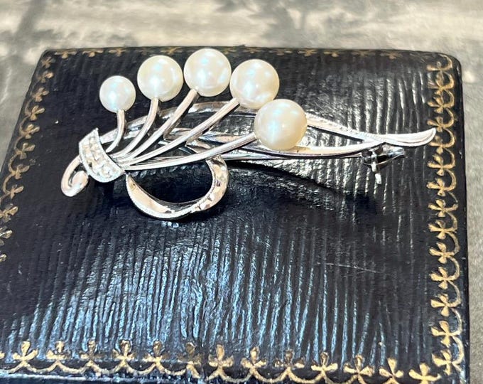 Vintage Mikimoto Akoya Pearl Brooch, 925 Sterling Silver Floral Spray Pin, Japanese Cultured Pearl Jewellery, Vintage Pearl Gift