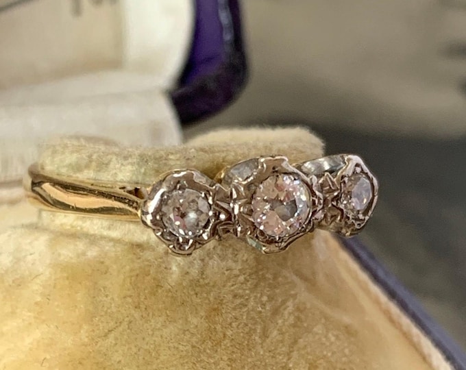 Antique 0.40ct Diamond Trilogy Ring: 18ct Gold, Old European Cut