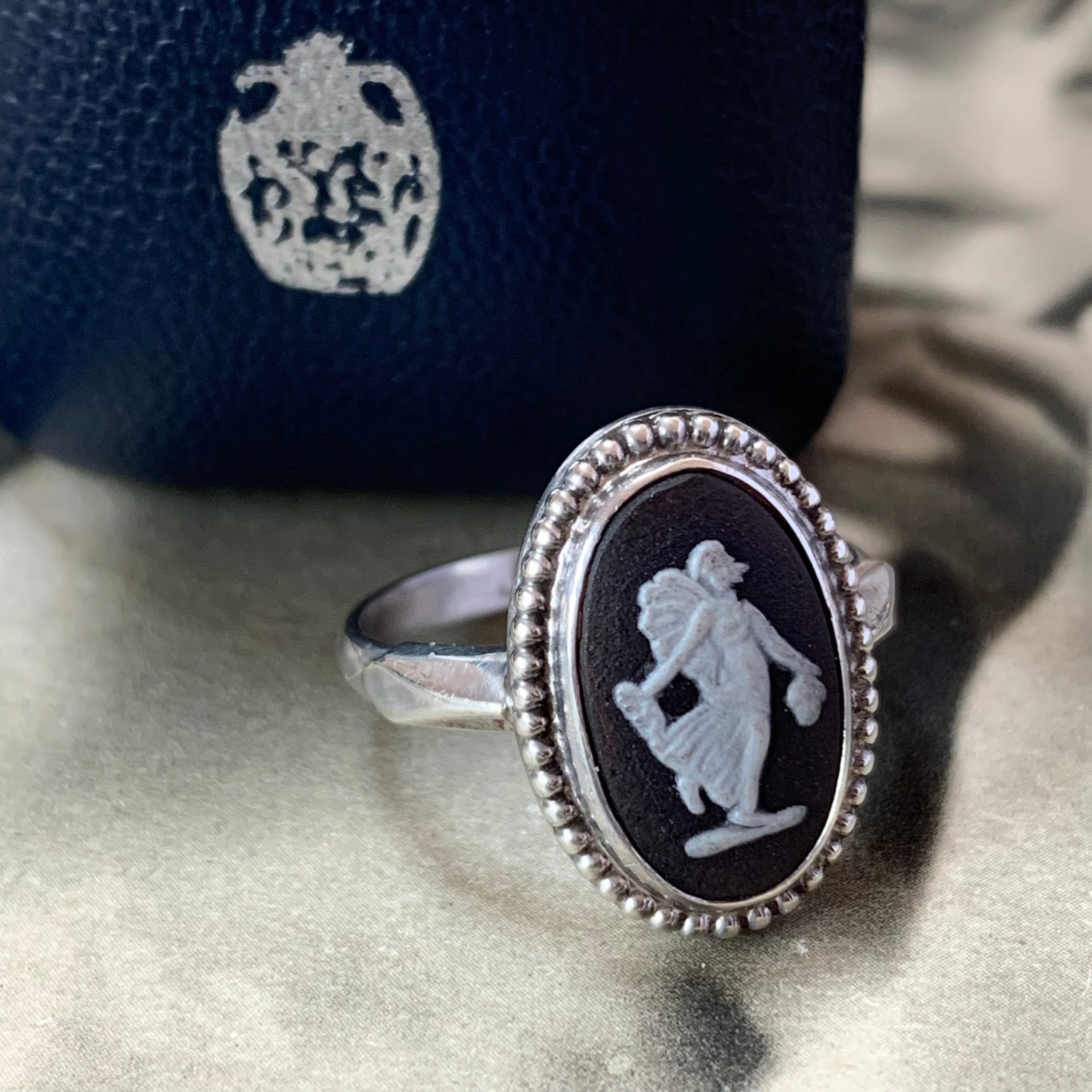 Vintage Sterling Silver Cameo Ring Featuring A Woodland Nymph Or Goddess. Made By Wedgwood With Hallmark For London Fom 1975