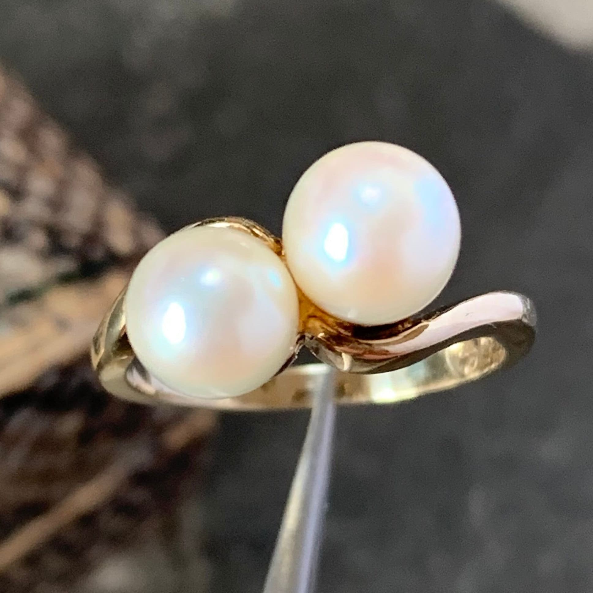 Mid Century Twin Pearl Gold Ring. Beautiful Design 6mm Akoya Pearls With Full English Hallmarks & Dates From The 1960S