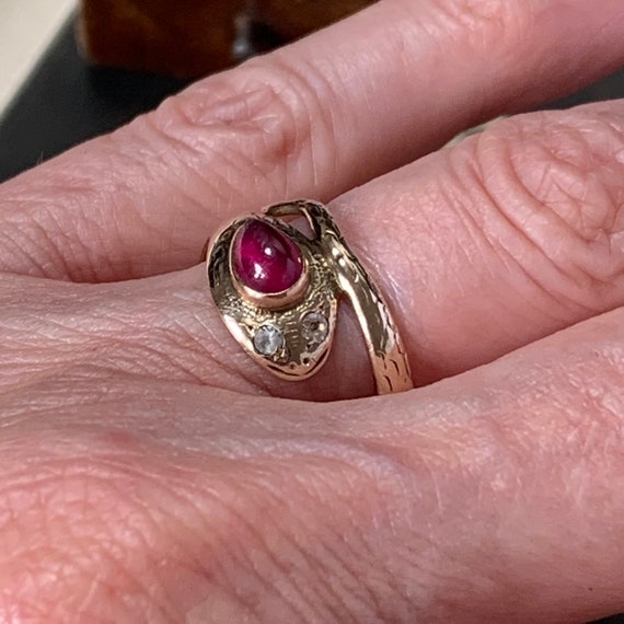 Antique Snake Ring Ruby gemstone set in 14ct yell… - image 2