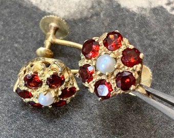 Garnet and pearl earrings Victorian screw back 9ct yellow gold earrings