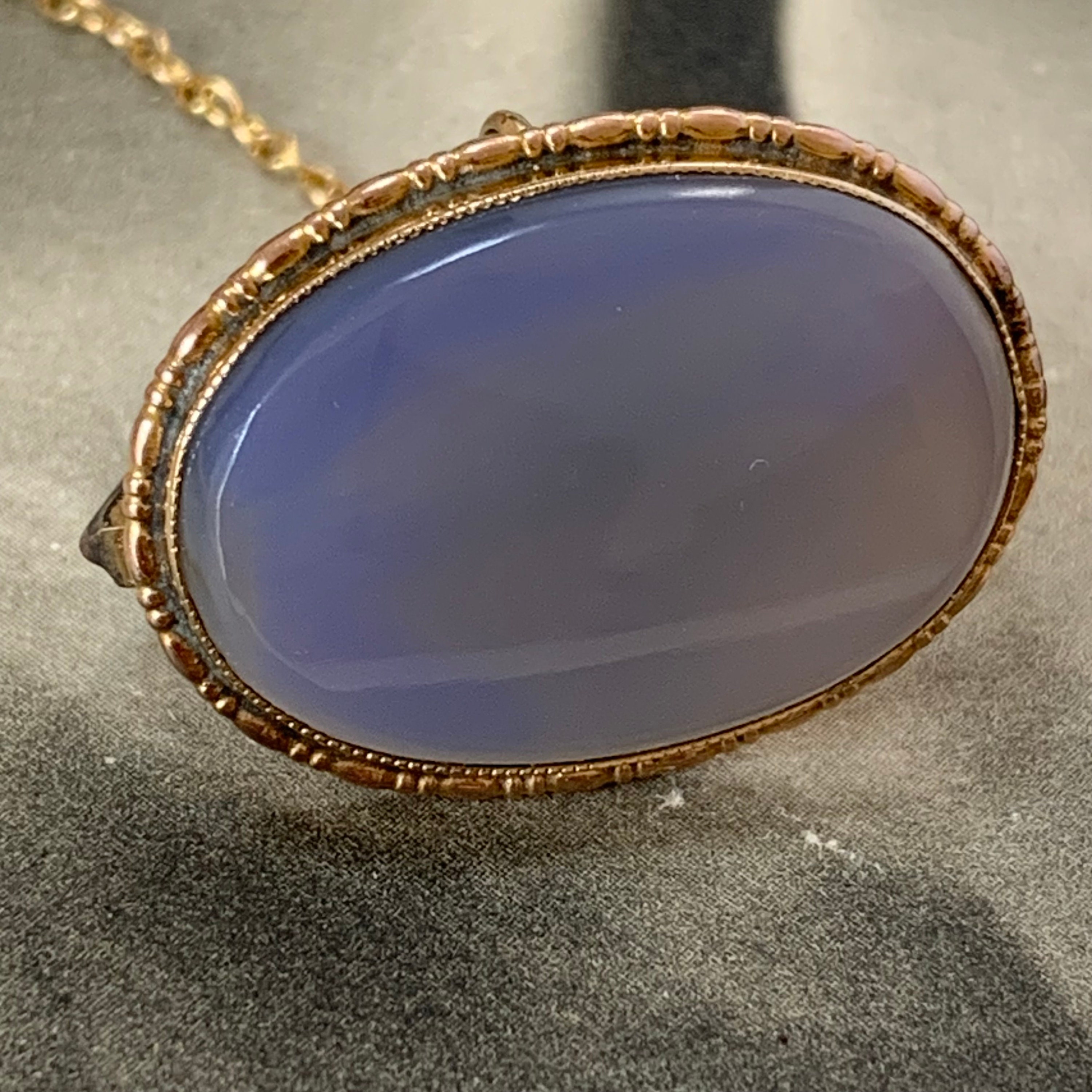 Enchanting Victorian 9Ct Gold Chalcedony Brooch. Blue Gemstone Skilfully Bezel-Set Within A Delicate Beaded Detail Mount & Safty Chain