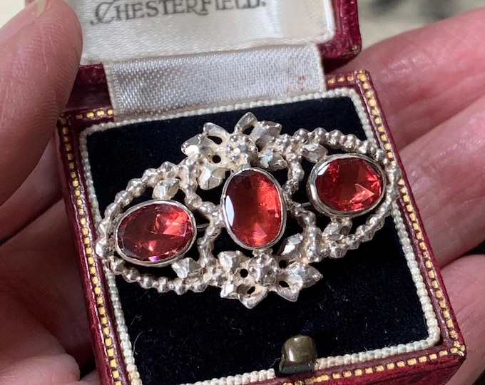 Vintage Silver Bow Brooch: Pink Tourmaline Gemstones, Ornate Design