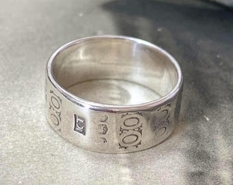 Mid Century Sterling Silver Band Ring – 925 Silver – Engraved Panel Design – UK M / US 6
