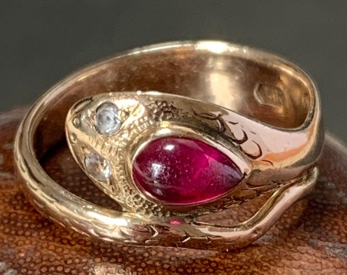 Antique Snake Ring Ruby gemstone set in 14ct yellow gold