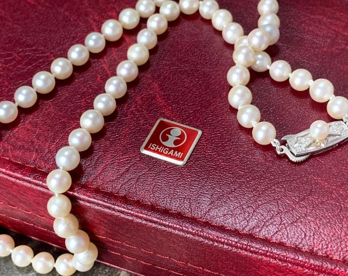 6mm Saltwater Pearl Necklace Japanese Ishigami with original Box. 47cm long Vintage Princess length strand