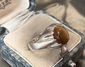 Vintage Sterling Silver Tigers Eye Ring | Birmingham 1980 Hallmark | Oval Gemstone Statement Ring