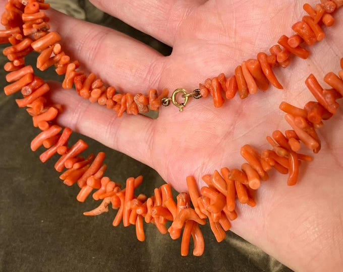 Early 20th Century Coral Necklace • Natural Graduated Coral Branches • 9ct Gold Bolt Ring Clasp