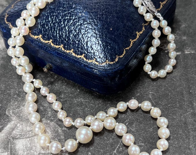 Art Deco Pearl Necklace: 14ct White Gold Clasp, Princess Length