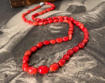 Vintage Red Coral Necklace, Graduated Coral Beads, 935 Silver Paste Set Daisy Clasp 53cm long