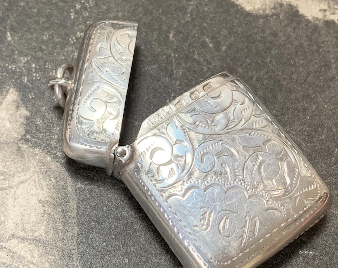 Victorian Silver Vesta case pendant Locket for chain or leather strap. 1898 Birmingham Hallmark , 19.8 grams. Fern engraving