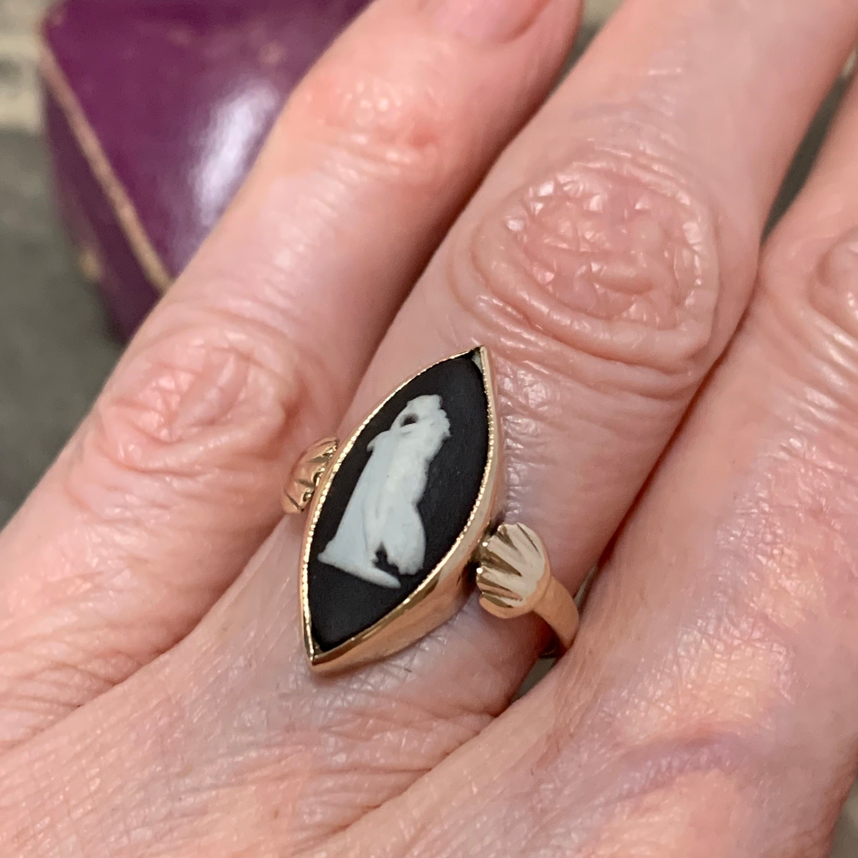 Art Deco Cameo Ring Made By Wedgwood in Black Jasperware. Bezel Set 9Ct Gold Featuring A Image Of Greek Goddess