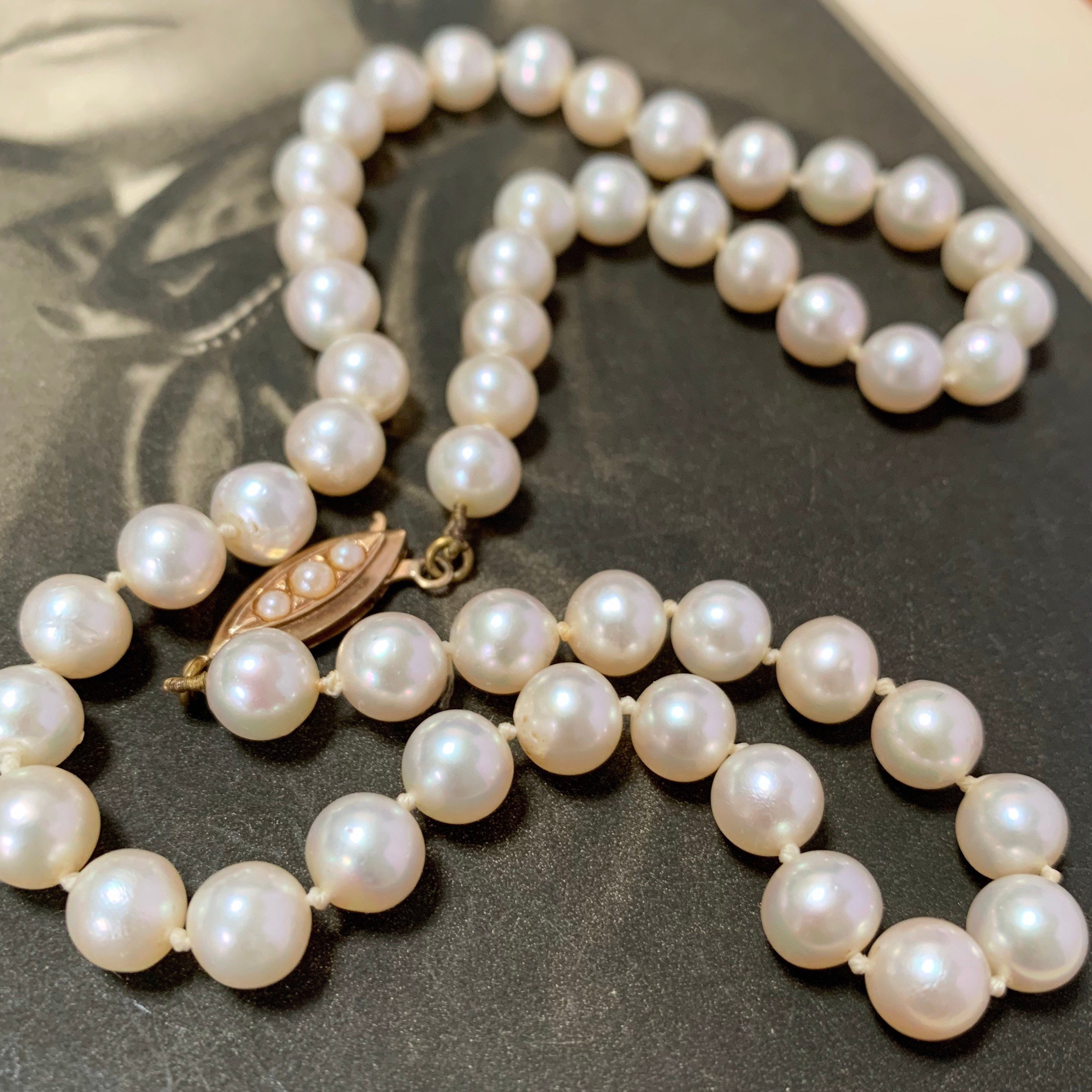 Pearl Necklace 16.5 Inches Large 7.6mm Cultured Pearls With 9Ct Gold Seed Clasp Vintage Hallmark Dates 1980S