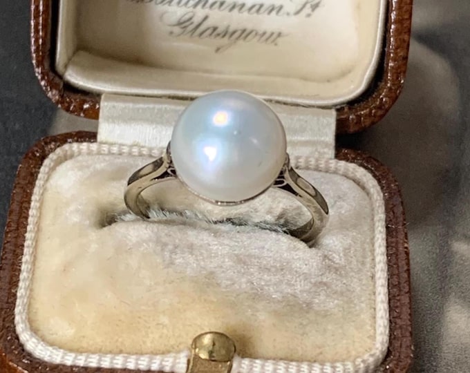 Edwardian 9ct White Gold Pearl Ring:  large 9mm pearl size G 1/2