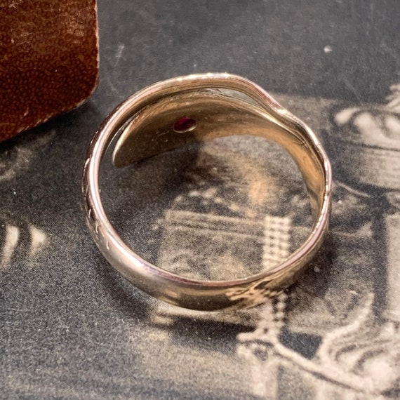 Antique Snake Ring Ruby gemstone set in 14ct yell… - image 8