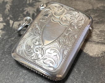 Vesta Case pendant. 1908 in Sterling Silver for chain or strap. English Hallmark with forget me not engraving