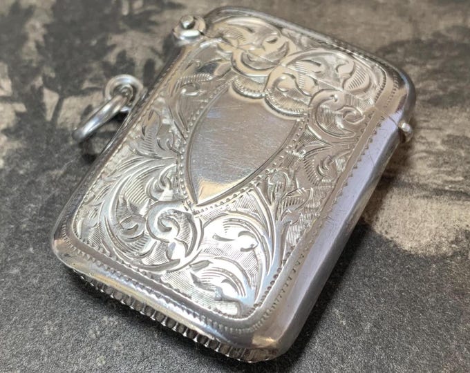 Vesta Case pendant. 1908 in Sterling Silver for chain or strap. English Hallmark with forget me not engraving