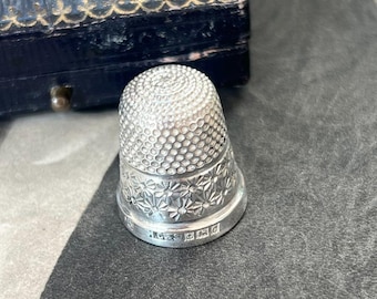 Vintage Sterling Silver Thimble – Henry Griffith & Son – Birmingham 1952–1953