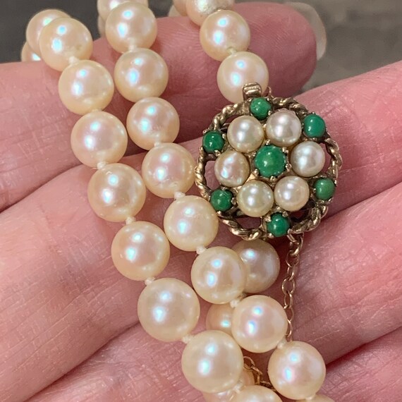 Mid century matinee pearl neckace with a beautifu… - image 3