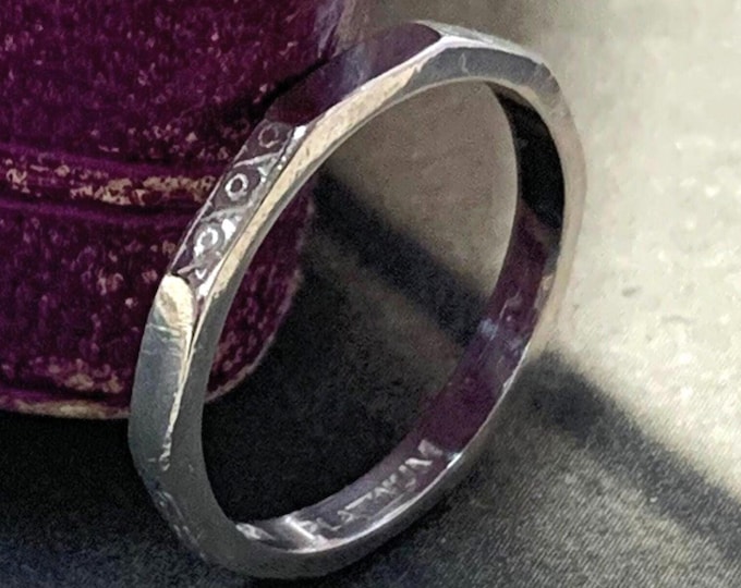 Platinum Wedding Ring: Antique Engraved Floral Ring Size J