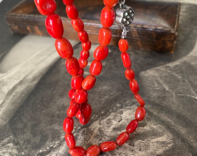 Vintage Coral Necklace antique Silver Paste Set Daisy Clasp 21 inches long, 53 cm.