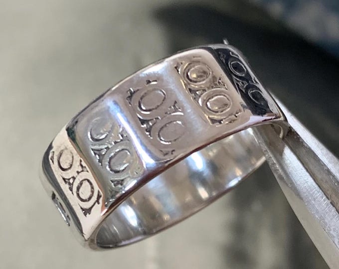 1960s Sterling Silver Band Ring: English Hallmarked Size 6