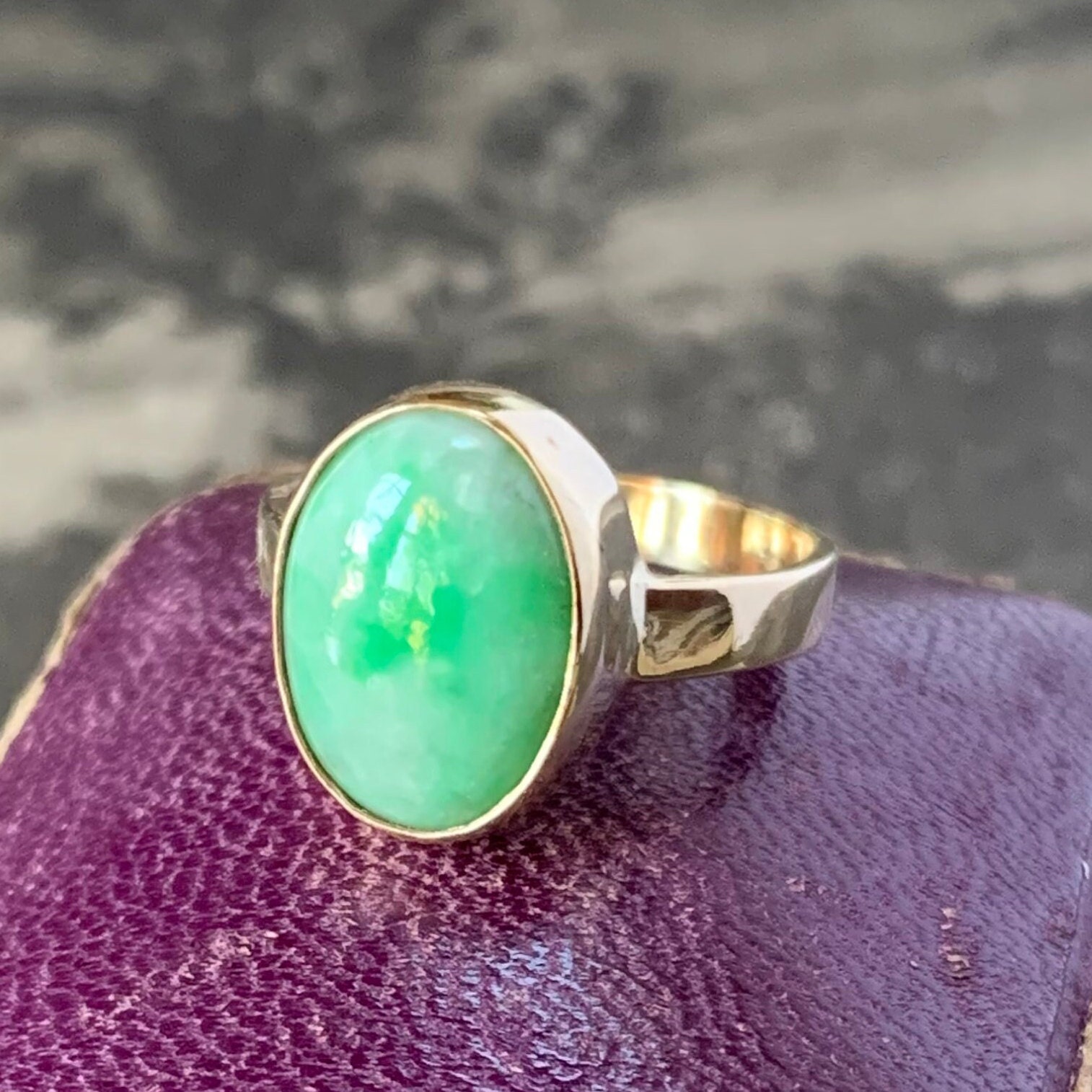 Vintage Natural Jade Cabochon Ring. 9Ct Yellow Gold Bezel Set With London Hallmark