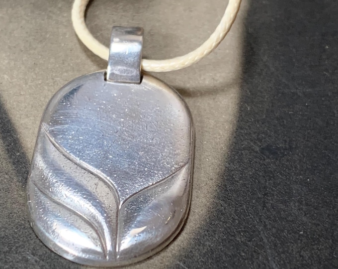 Vintage silver pendant 12.3 grams. For Silver chain or strap