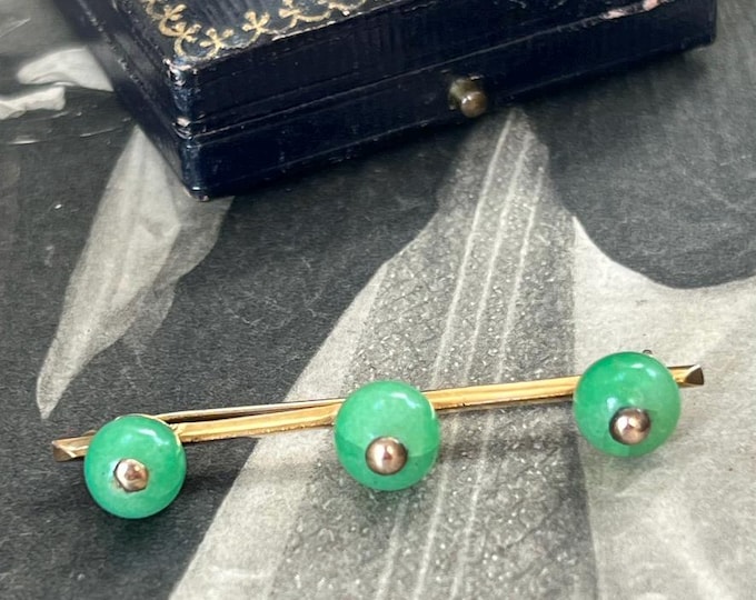 Art Deco 14k Gold Bar Brooch – Jade Coloured Glass Spheres – 1930s Vintage Jewellery