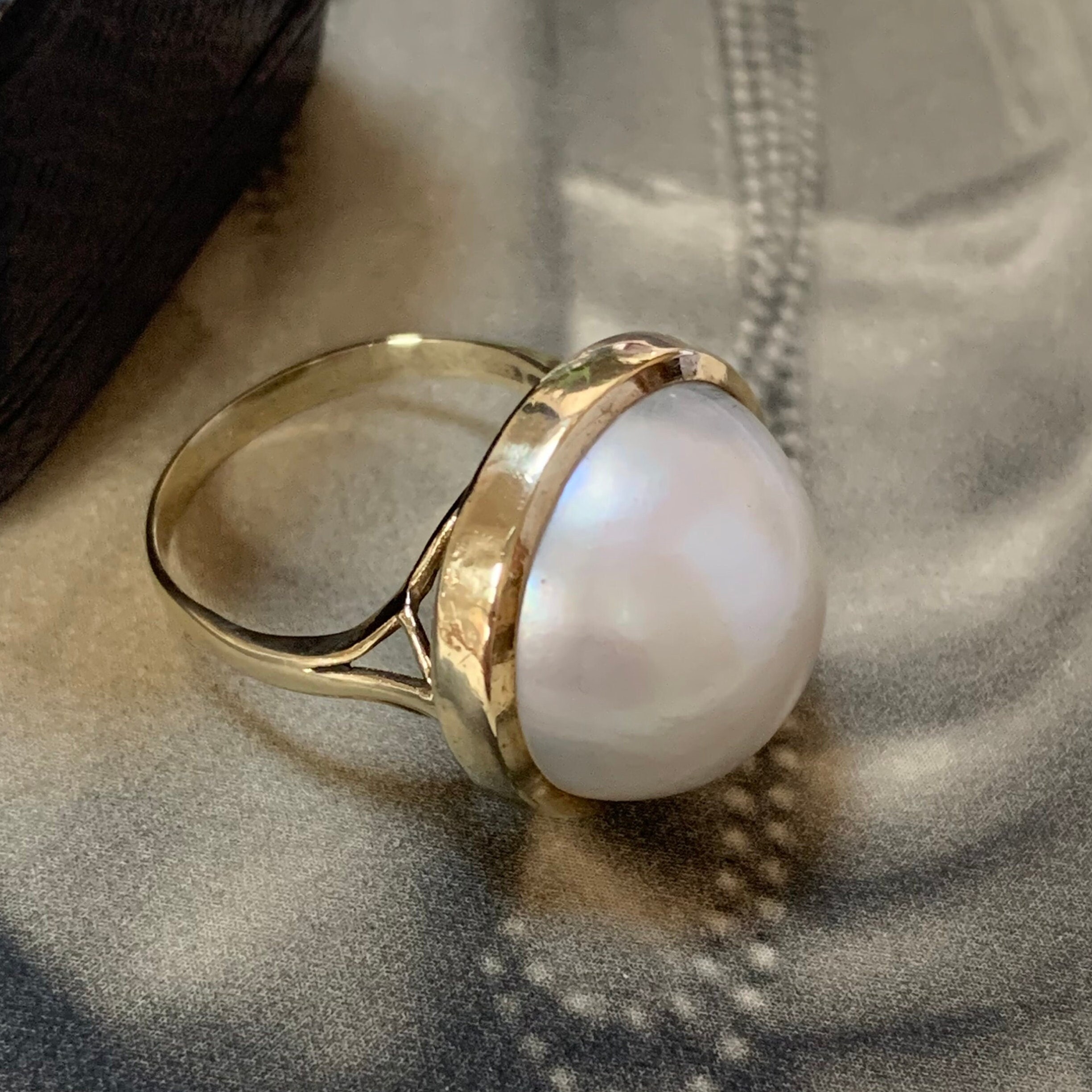 Extraordinary Mabe Pearl Ring. A Vintage Piece Made in The 1990S & Showcases A 16.4mm 9Ct Yellow Gold Bezel Setting