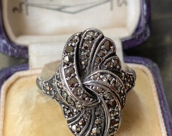 Edwardian 9ct Gold Silver Ring Marcasite Art Deco Swirl, Size 7.5