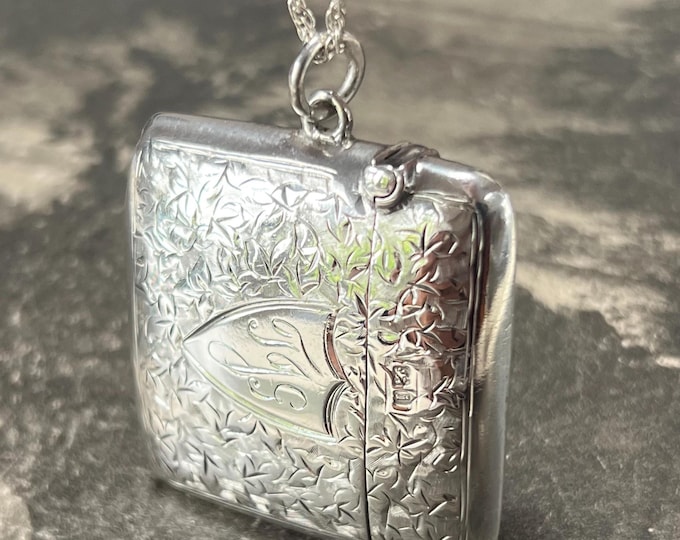Edwardian Sterling Silver Vesta Locket Pendant | Ivy Engraved Keepsake | Hallmarked 1908 Birmingham | 18" Silver Chain | Romatic Symbolism