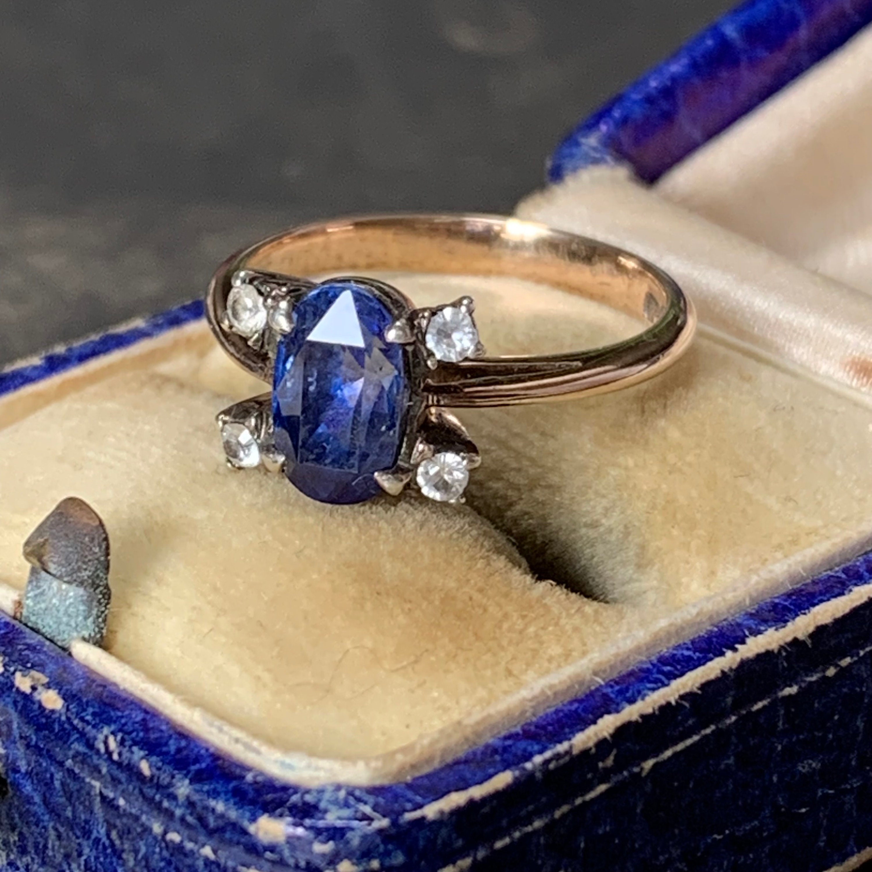 9ct yellow gold natural sapphire ring 9ct yellow gold natural sapphire ring