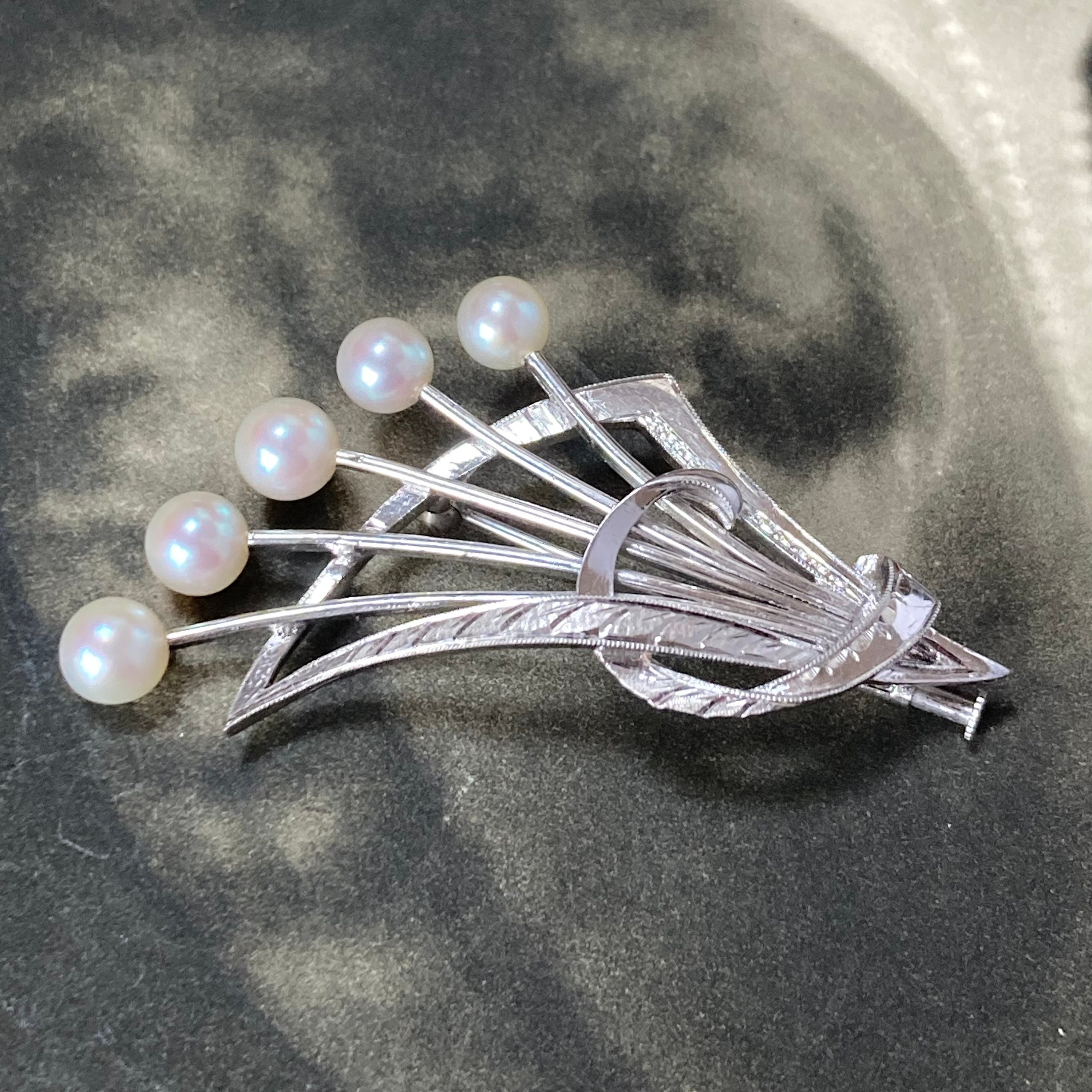 Lovely Mikimoto Brooch Made From Solid Silver & Has Been Designed in An Open Fan Style With Engraved Details To