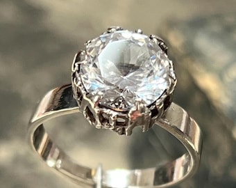 1975 Bengt Hallberg modernist silver ring - Sweden Vintage Rock Crystal Ring in Sterling silver size N (UK), size 6.5 US. 3.6 grams