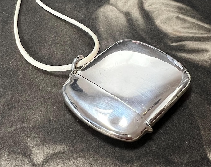 Antique Sterling Silver Vesta Case Pendant: Birmingham 1913, Robert Chandler