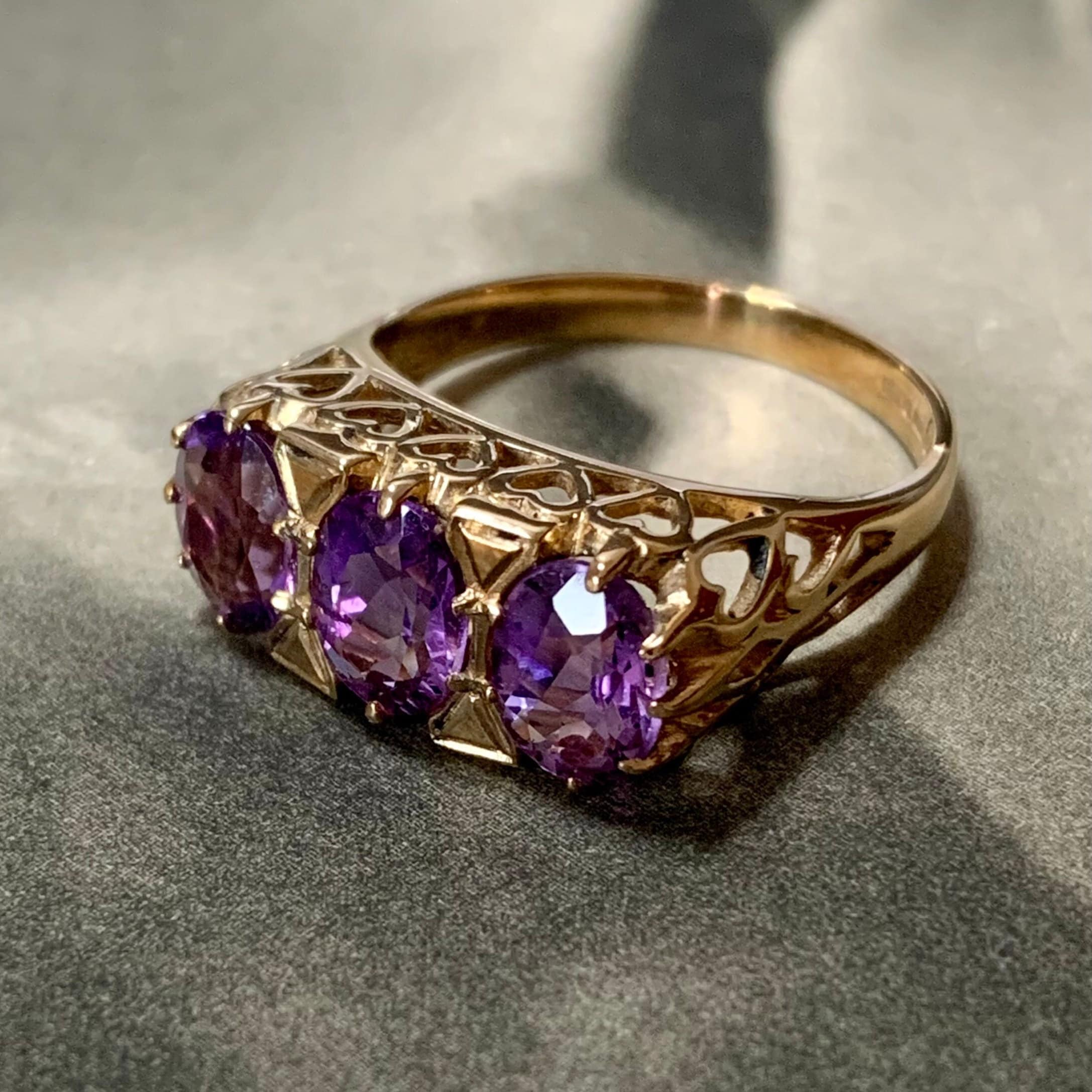 Its A Beauty Amethyst Trilogy Ring Set in 9Ct Yellow Gold. Full English Hallmark & Finger Size L1/2 | UK 5 7/8 | Us