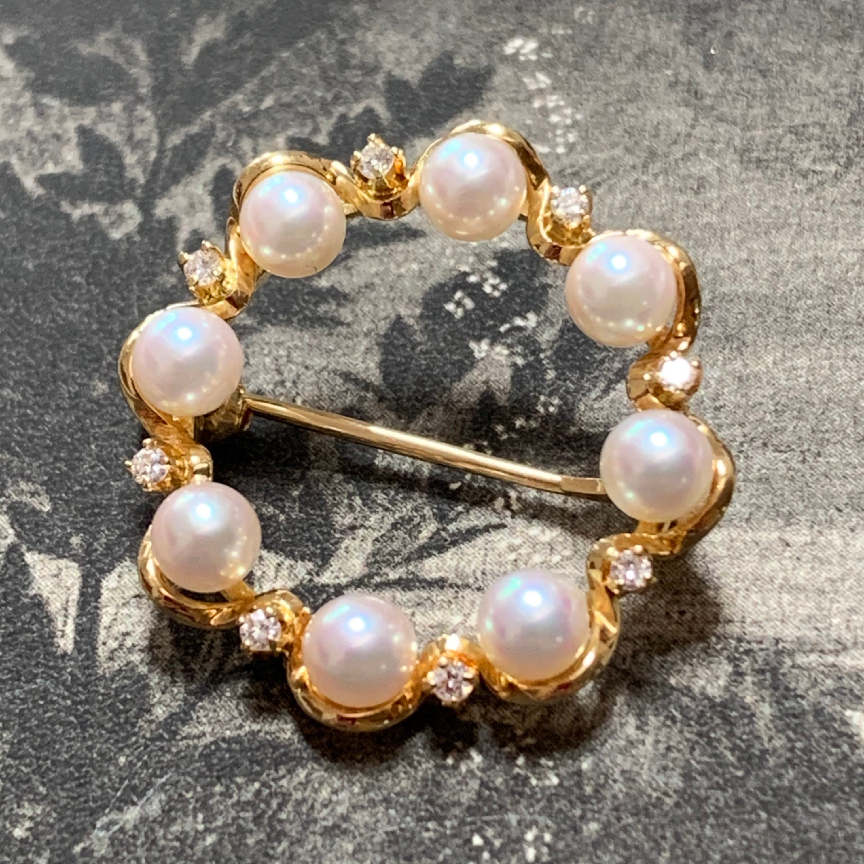 Diamond & Akoya Pearl Brooch By Mikimoto. This Small Solid 18Ct Mikimoto Wreath Is in Excellent Condition A Lovely Keepsake