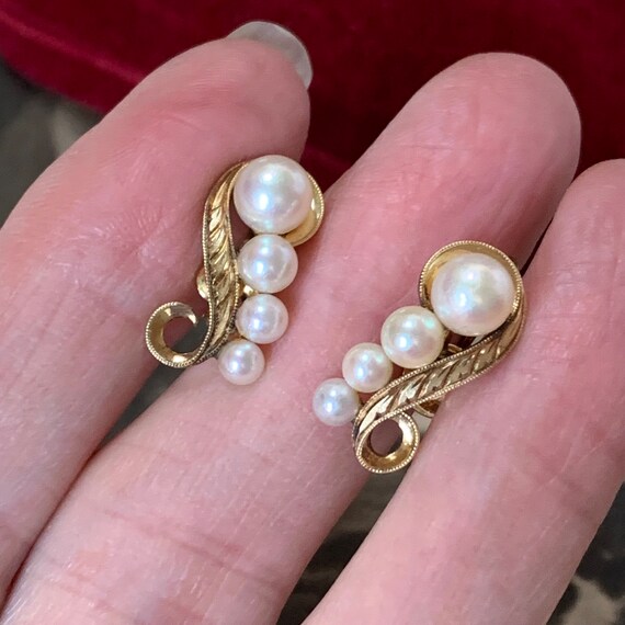 Mid century Mikimoto pearl gold earrings. Akoya g… - image 2
