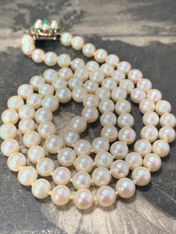 Mid century matinee pearl neckace with a beautifu… - image 2