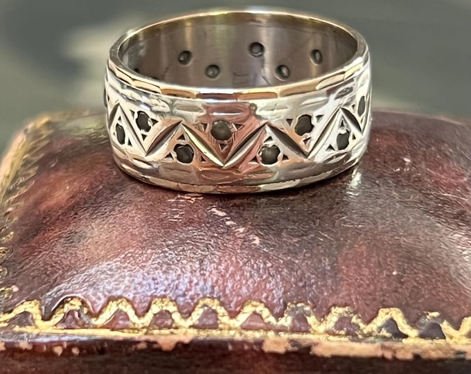 Vintage 9ct Gold & Silver White Spinel Ring: Size 4.5