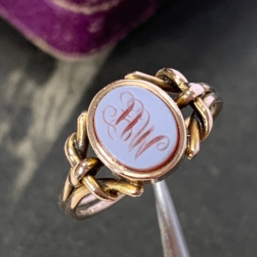 Victorian 15ct Gold Eternal Knot Ring. Wonderful Antique Sardonyx Intaglio Ring With Rich