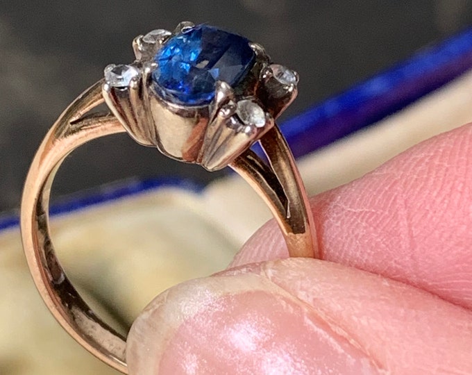 1930s Sapphire & Topaz 9ct Gold Ring: Ocean Blue, Size 6