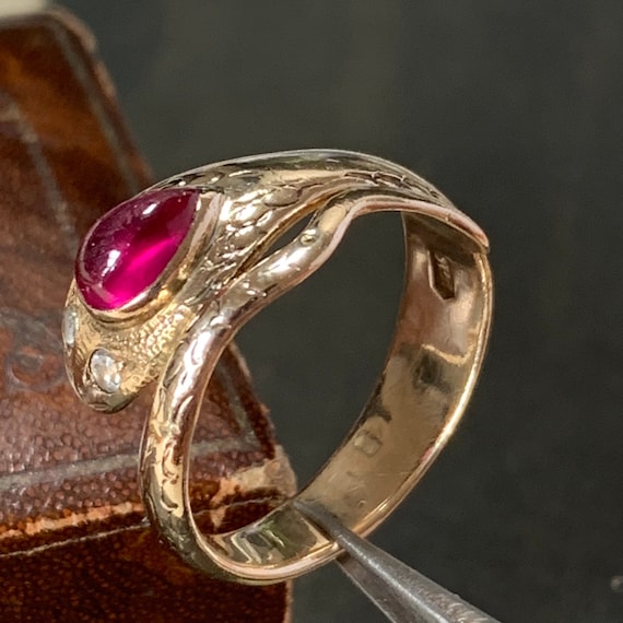 Antique Snake Ring Ruby gemstone set in 14ct yell… - image 3