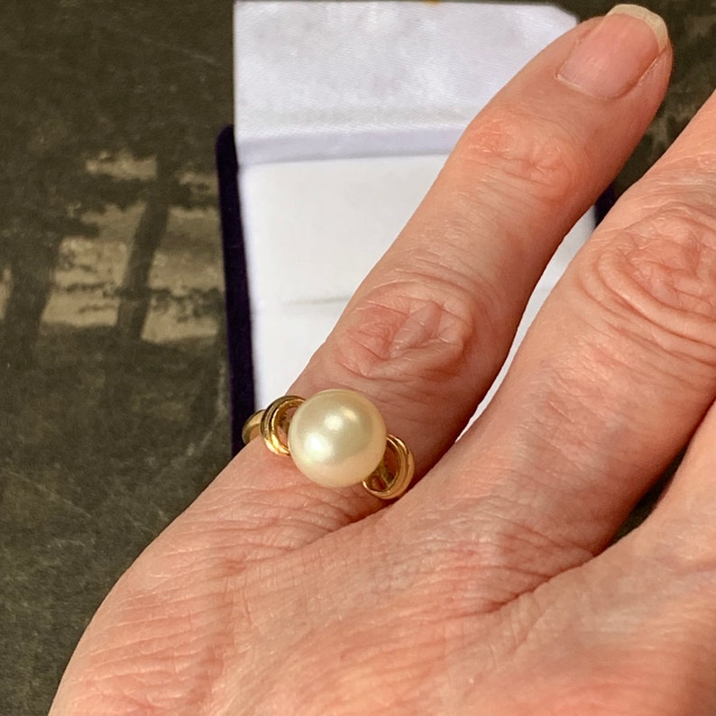 Akoya pearls are typically small to medium sized, ranging from 2mm to 11mm in diameter. They are known for their near perfect spherical shape, which makes them highly desirable for jewelry.