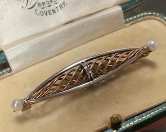 Edwardian Platinum brooch with 18ct rose gold and pearls. Stunning design in wonderful precious metals. Original antique box 4.1 grams