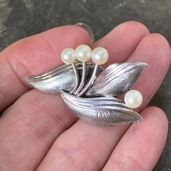 MIKIMOTO アコヤ真珠 葉型ブローチ 楽天市場】ミキモト アコヤパール 幸福の木 真珠 ブローチ K18イエロー